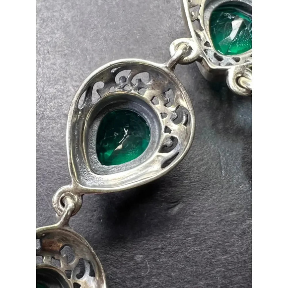 The Green Queen Quartz and sterling silver necklace - Picture 11 of 11